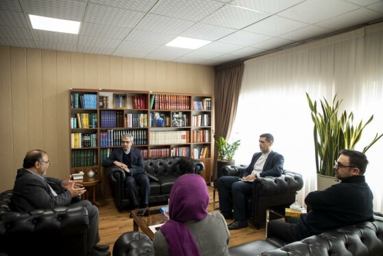 بازدید سخنگوی وزارت خارجه از روزنامه ایران