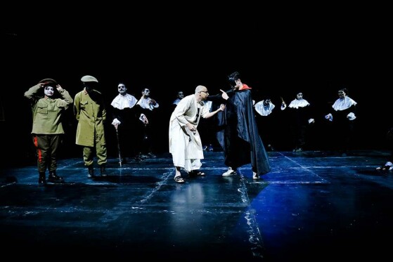 نمایش قاب آخر