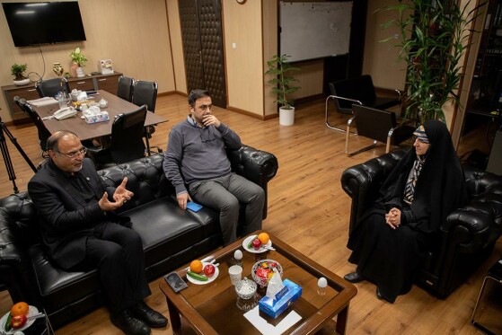 بازدید دکتر زهرا بهروز آذر از روزنامه ایران