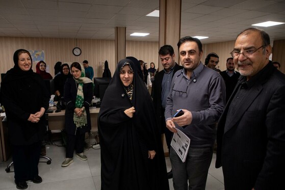 بازدید دکتر زهرا بهروز آذر از روزنامه ایران