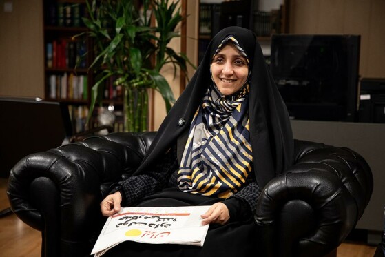 بازدید دکتر زهرا بهروز آذر از روزنامه ایران