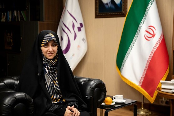 بازدید دکتر زهرا بهروز آذر از روزنامه ایران