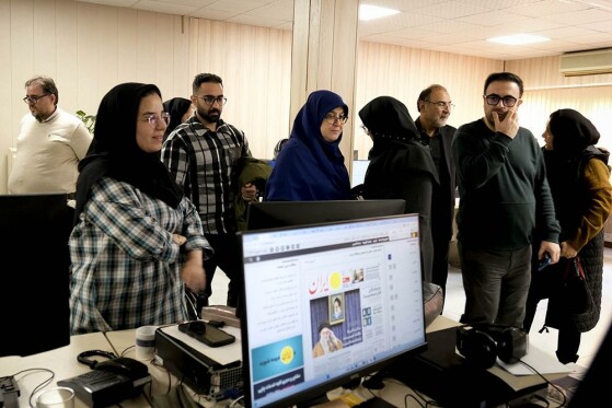 بازدید سخنگوی دولت از روزنامه ایران