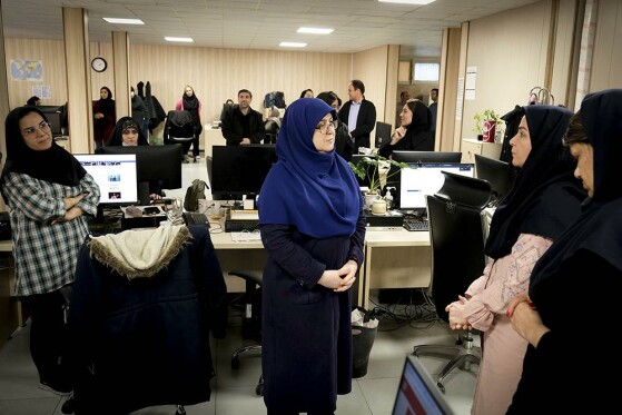 بازدید سخنگوی دولت از روزنامه ایران