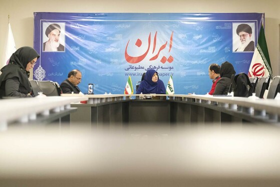 بازدید سخنگوی دولت از روزنامه ایران