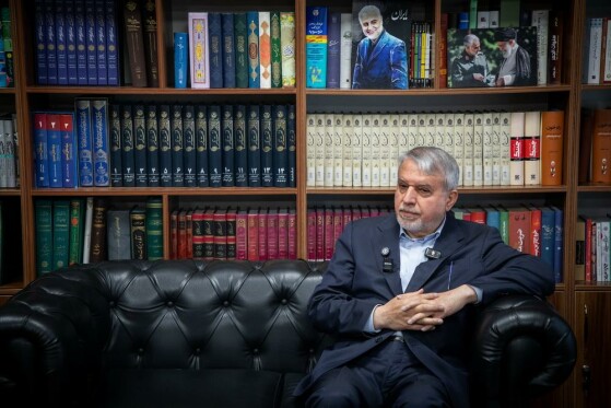 بازدید وزیر میراث فرهنگی و گردشگری از موسسه فرهنگی مطبوعاتی ایران