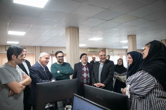 بازدید وزیر میراث فرهنگی و گردشگری از موسسه فرهنگی مطبوعاتی ایران