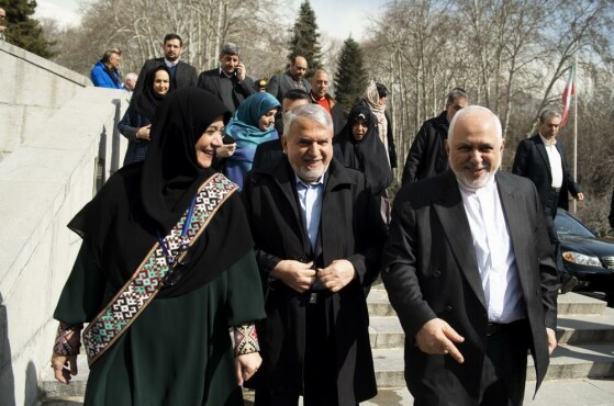 نهمین جشنواره فجر صنایع دستی «سرو سیمین»