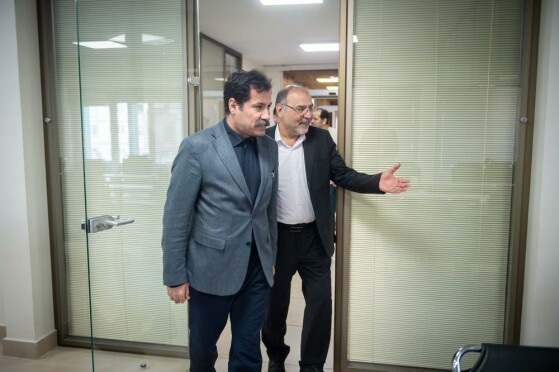 بازدید معاون رئیس جمهور از موسسه فرهنگی مطبوعاتی ایران