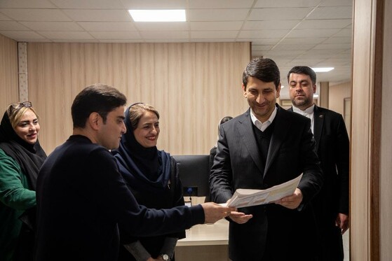 ستار هاشمی وزیر ارتباطات و فناوری اطلاعات میهمان تحریریه ایران