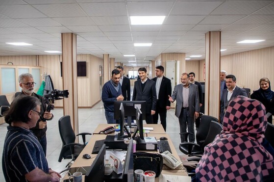 ستار هاشمی وزیر ارتباطات و فناوری اطلاعات میهمان تحریریه ایران