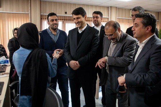 ستار هاشمی وزیر ارتباطات و فناوری اطلاعات میهمان تحریریه ایران