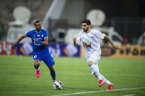 دیدار تیم های استقلال تهران و فولاد خوزستان