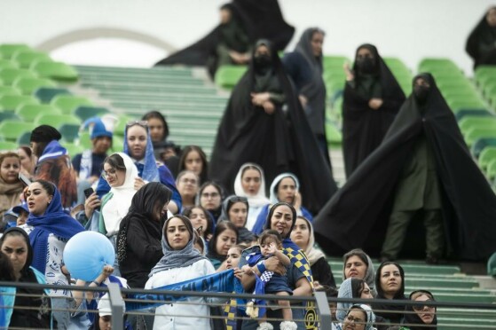 دیدار تیم های استقلال تهران و فولاد خوزستان