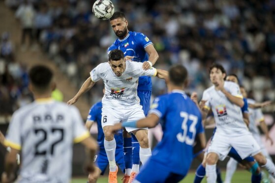 دیدار تیم های استقلال تهران و فولاد خوزستان