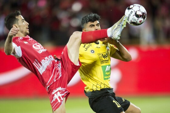 دیدار تیم های فوتبال پرسپولیس و سپاهان