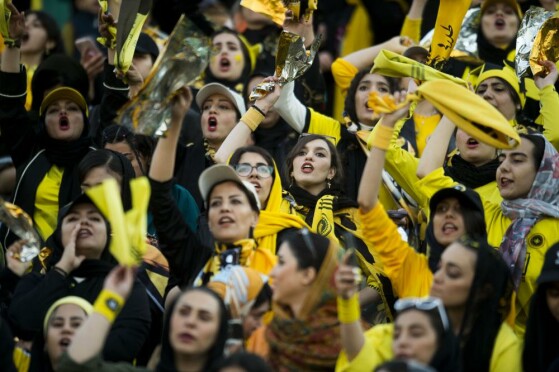 دیدار تیم های فوتبال پرسپولیس و سپاهان