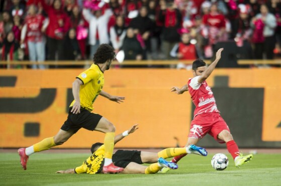 دیدار تیم های فوتبال پرسپولیس و سپاهان