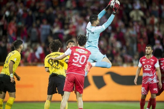 دیدار تیم های فوتبال پرسپولیس و سپاهان