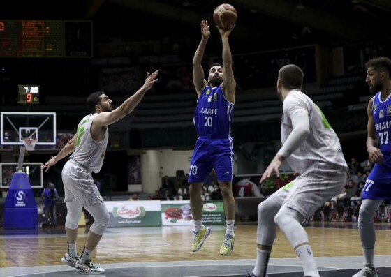 دیدار تیم های بسکتبال طبیعت اسلامشهر و پالایش نفت آبادان