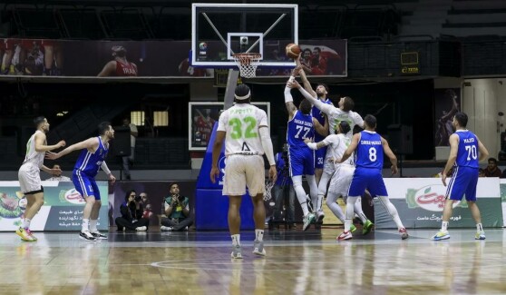 دیدار تیم های بسکتبال طبیعت اسلامشهر و پالایش نفت آبادان