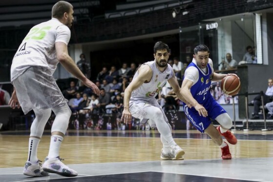 دیدار تیم های بسکتبال طبیعت اسلامشهر و پالایش نفت آبادان