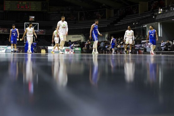 دیدار تیم های بسکتبال طبیعت اسلامشهر و پالایش نفت آبادان