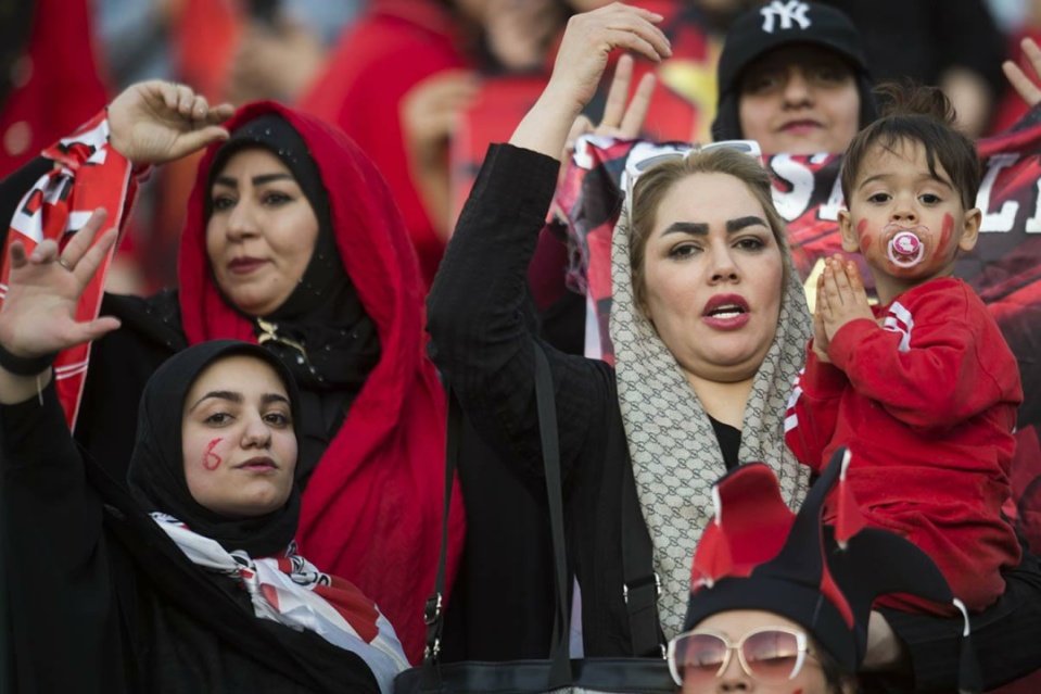 دیدار تیم های فوتبال پرسپولیس و سپاهان
