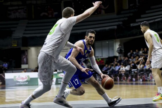 دیدار تیم های بسکتبال طبیعت اسلامشهر و پالایش نفت آبادان