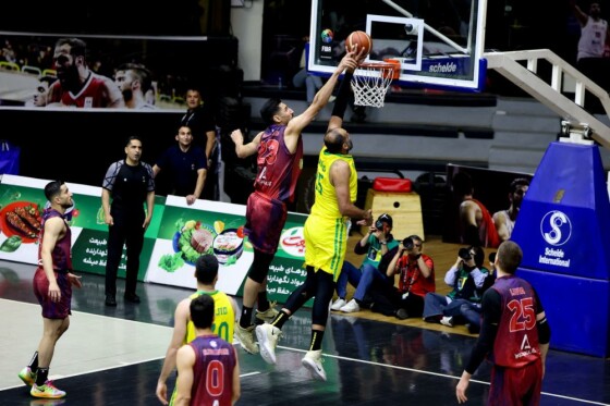 دیدار تیم های بسکتبال طبیعت اسلامشهر و پالایش نفت آبادان