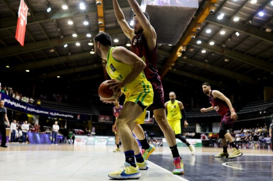 دیدار تیم های بسکتبال طبیعت اسلامشهر و پالایش نفت آبادان