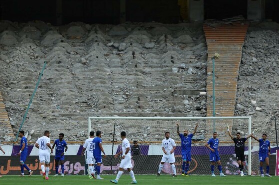 دیدار تیم های فوتبال استقلال و پیکان در جام حذفی