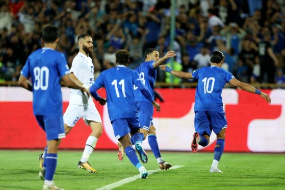 دیدار تیم های فوتبال استقلال و پیکان در جام حذفی