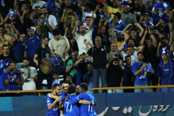 دیدار تیم های فوتبال استقلال و پیکان در جام حذفی