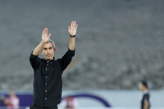 دیدار تیم های فوتبال استقلال و آلومینیوم