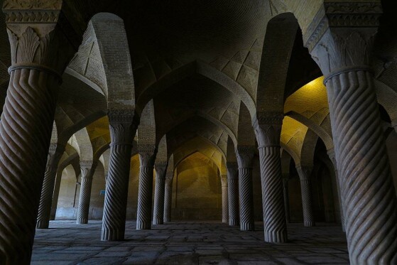 ۱۵ اردیبهشت روز شیراز