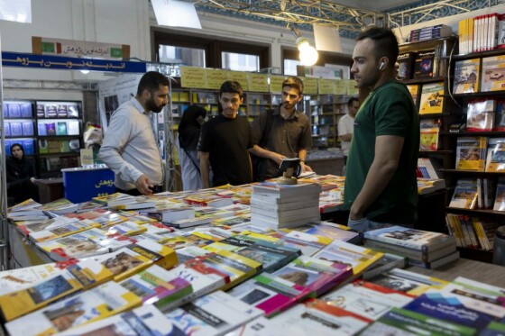 اولین روز  سی‌وششمین نمایشگاه بین‌المللی کتاب تهران