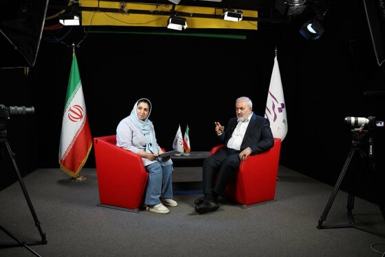 بازدید عباس علی آبادی وزیر نیرو از روزنامه ایران