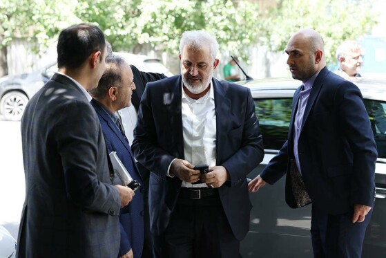 بازدید عباس علی آبادی وزیر نیرو از روزنامه ایران