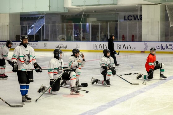 تمرین تیم ملی هاکی روی یخ جوانان بانوان