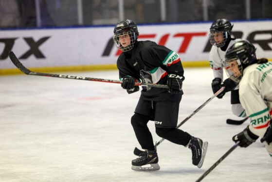 تمرین تیم ملی هاکی روی یخ جوانان بانوان