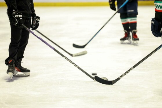 تمرین تیم ملی هاکی روی یخ جوانان بانوان