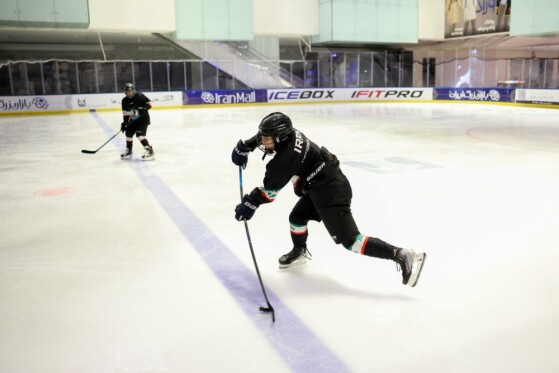 تمرین تیم ملی هاکی روی یخ جوانان بانوان