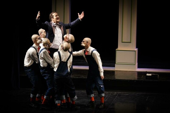 نمایش فردریک