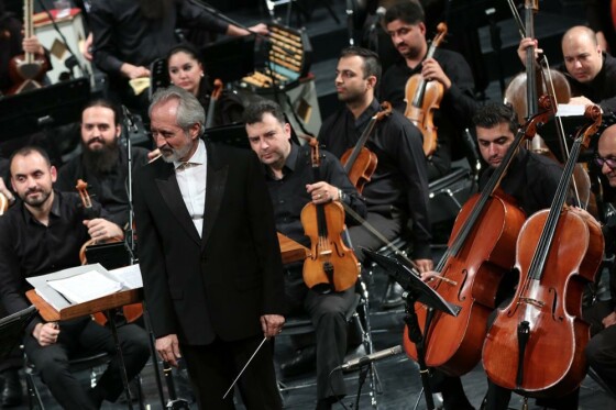 کنسرت «مانده با نگاهی» ارکستر ملی ایران