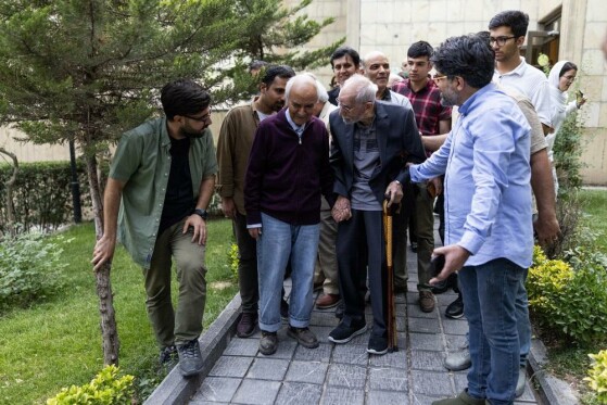 شب رونمایی از کتاب های «گوهر و معنا»و «برگ و بار» با حضور محمد علی موحد