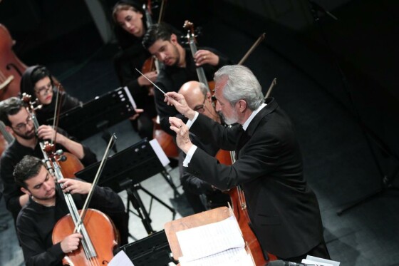 کنسرت «مانده با نگاهی» ارکستر ملی ایران