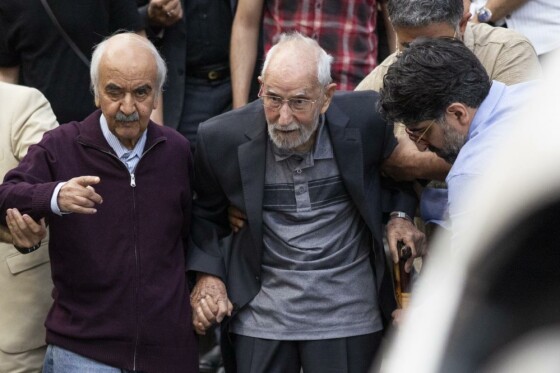 شب رونمایی از کتاب های «گوهر و معنا»و «برگ و بار» با حضور محمد علی موحد