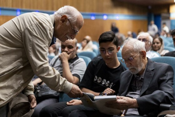 شب رونمایی از کتاب های «گوهر و معنا»و «برگ و بار» با حضور محمد علی موحد