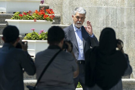 حاشیه جلسه هیات دولت